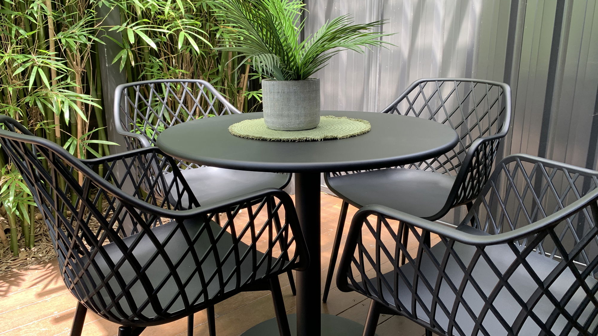 Courtyard with outdoor dining